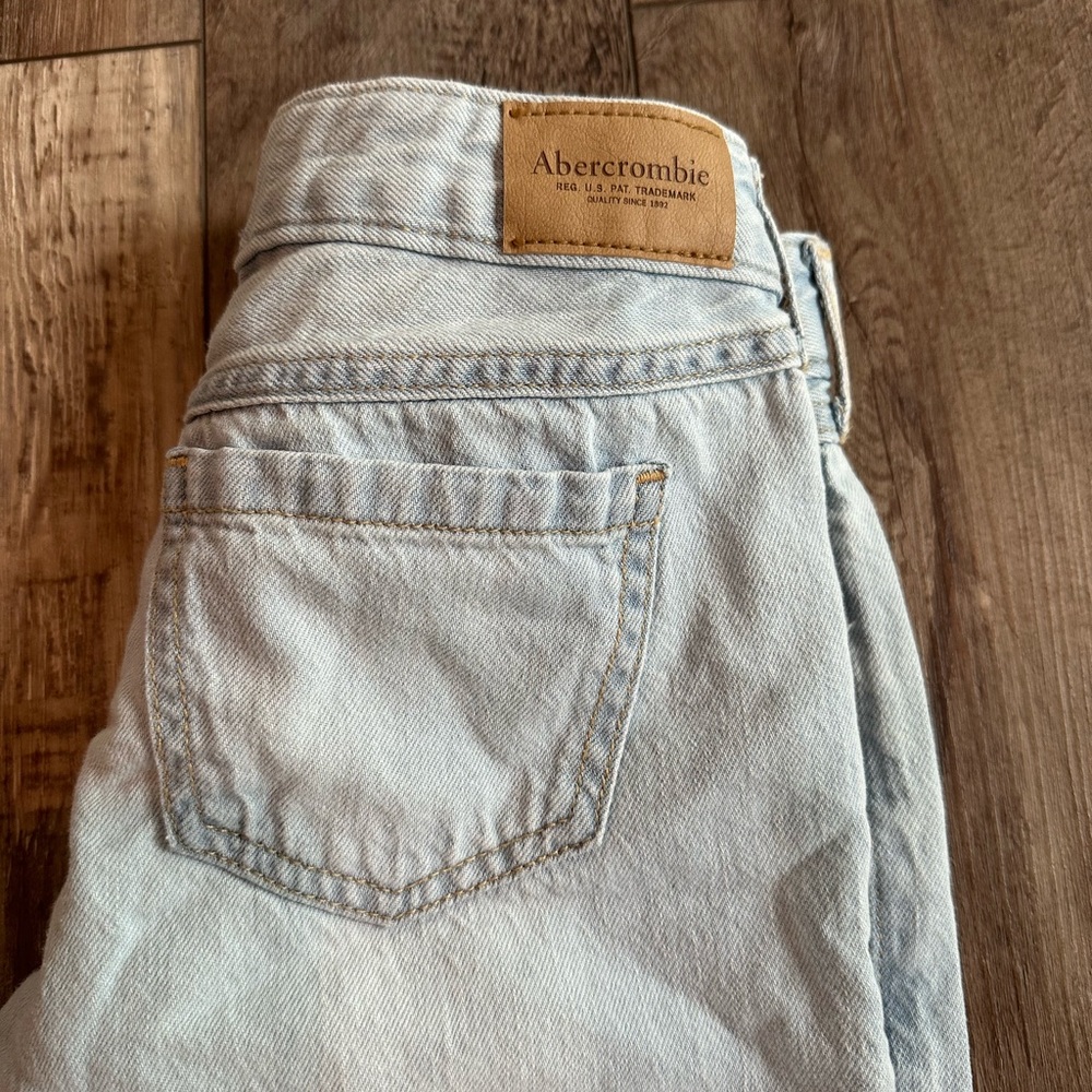 Abercrombie Kids Light Blue Jeans with Pink Bow Accents